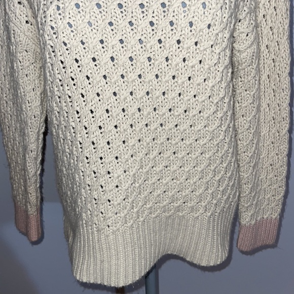 Femme by Design Chunky Knit Sweater - Picture 3 of 13